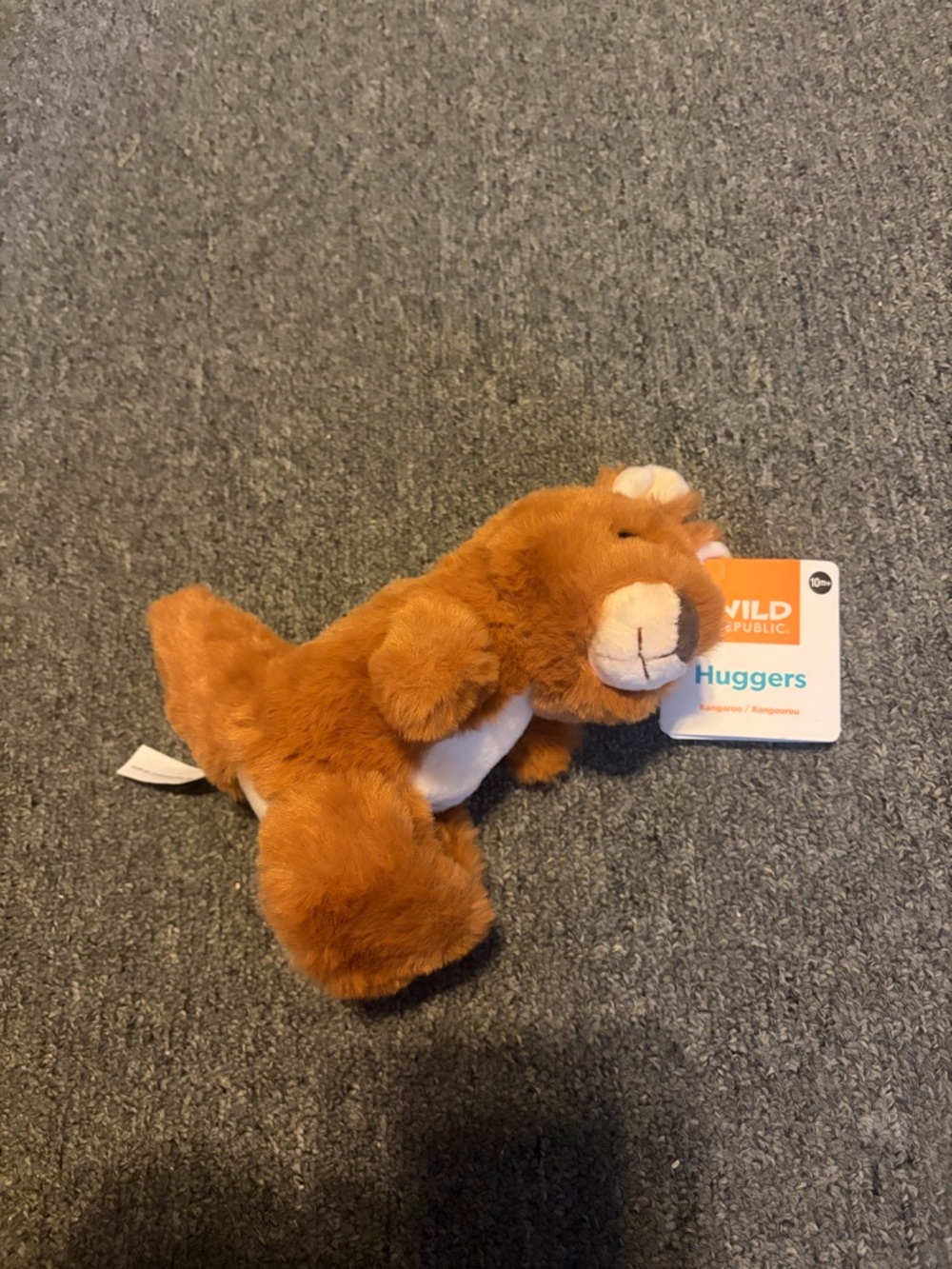 NWT wild republic huggers kangaroo plush